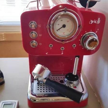 Unique Location With Parking شقة بورغاس