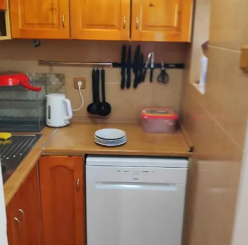 Апартамент Unique Location With Parking