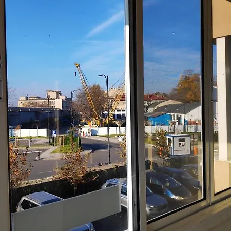 Unique Location With Parking Apartament *