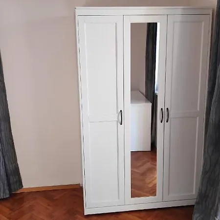 Unique Location With Parking Apartment Burgas