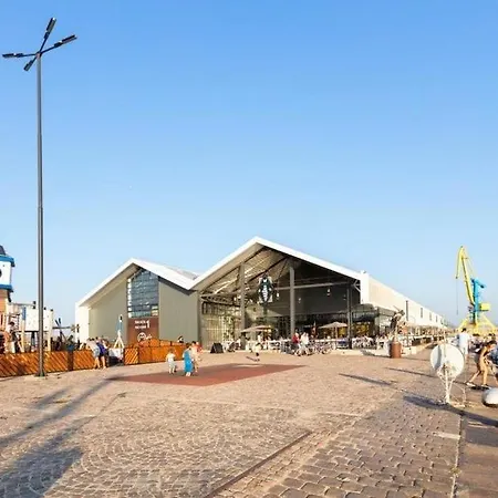 Unique Location With Parking בורגאס