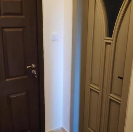 Unique Location With Parking Апартамент Бургас