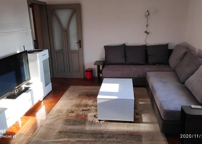 Unique Location With Parking Апартамент