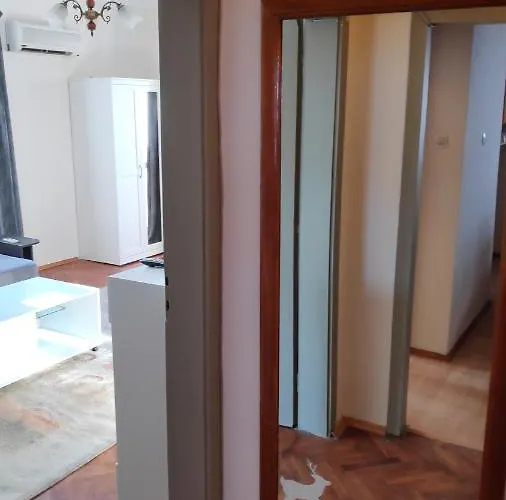 Unique Location With Parking Appartamento *