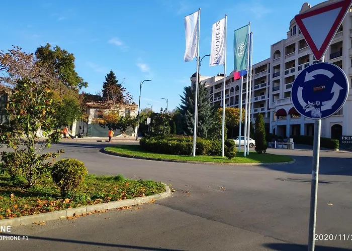 Unique Location With Parking Appartamento *