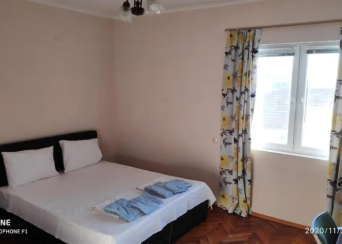 Unique Location With Parking Appartamento Burgas